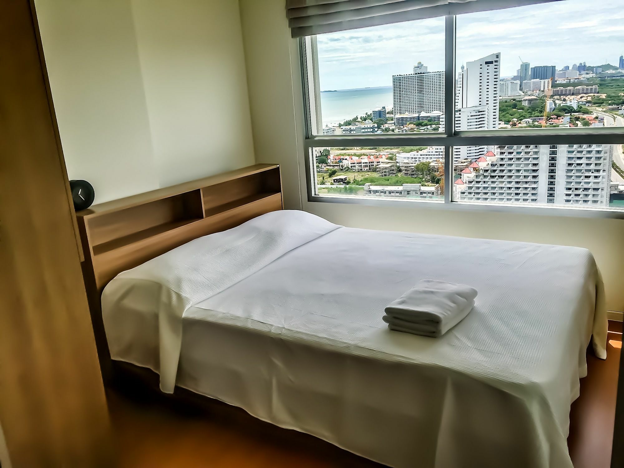 Hotel Lumpini Seaview Jomtien By Parikal Extérieur photo